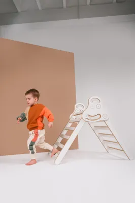 Produktbild von Montessori Pikler-Dreieck Kletterdreiecke