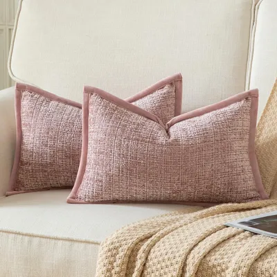 Produktbild von Set aus 2 Kissenbezügen, Altrosa, 30x50cm, Chenille mit Samtrückseite.