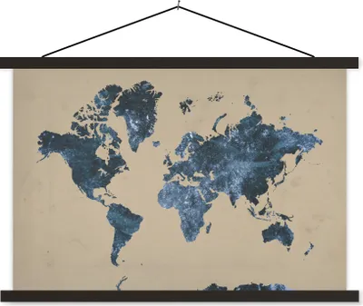 Produktbild von MuchoWow® Textilposter Weltkarte - Blau - Vintage 90x60 cm mit schwarzem Rahmen - Aufhängungssatz