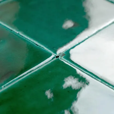 Produktbild von Vitri Terrakotta Fliese glasiert Grün 10x10 cm