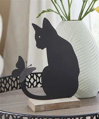 Image de Figurine décorative "Chat avec papillon" en métal, noir mat, hauteur 21 cm, figurine en métal, déco métal