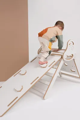 Produktbild von Montessori Pikler-Dreieck Kletterdreiecke - Kletterwand + große WÖLKCHEN Rutsche