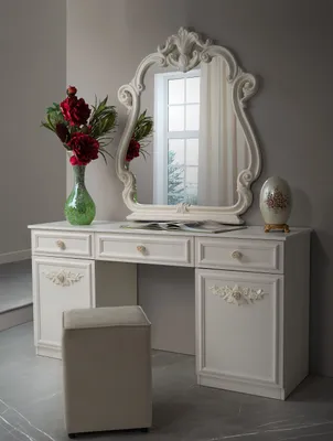 Produktbild von Barock Schminktisch und Spiege Nora und in Beige / Gold