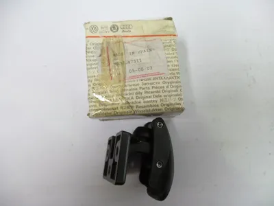 Produktbild von Original OE Volkswagen Ausstellfenster Hebel 6K9847511