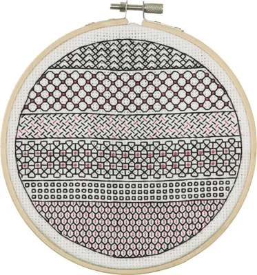 Produktbild von Anchor Blackwork-Stickset „Stripes“, Zählvorlage, Durchmesser 13 cm