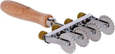 Produktbild von Famanu Teigschneider 4 verstellbare gezackte Klingen - Durchmesser 36 mm - Edelstahl und Holzgriff