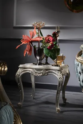 Produktbild von Casa Padrino Luxus Barock Beistelltisch Silber / Gold 61 x 61 x H. 58 cm - Barock Wohnzimmermöbel