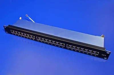 Obrázek produktu pro VALUE Kat.6 19"-Patchpanel, 24 P, geschirmt, schwarz, Černá