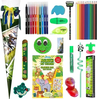 Produktbild von Stylex Schultüte Fussballspieler 70 cm gefüllt