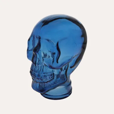Produktbild von KEYHOMESTORE | Dekorativer Totenkopf aus blauem Glas, H. 27 cm