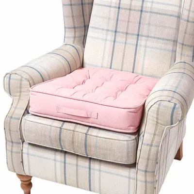 Produktbild von HOMESCAPES Dickes Sitzkissen 50 x 50 cm rosa - bequemes Sesselkissen mit Baumwollbezug
