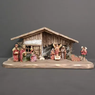 Produktbild von Graubraune Holzkrippe mit Figuren 45 cm