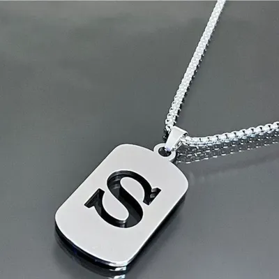 Produktbild von Elegante Halskette Brief S - Minimalistischer Schmuck für jeden Anlass KP34042