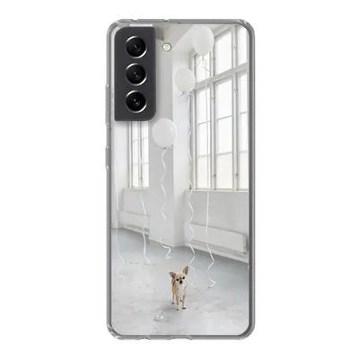 Produktbild von MuchoWow® Handyhülle Schutzhülle Hülle für Samsung Galaxy S21 FE Hund - Weiß - Luftballon Silikon Softcase Handy Hülle - Mobiltelefonhülle