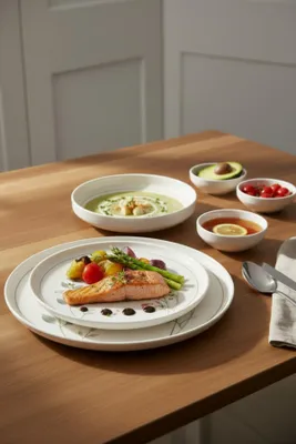 Produktbild von Hermia Concept, Geschirrset (24 Teile) aus 100% Porzellan, Mikrowellen- & Spülmaschinenfest