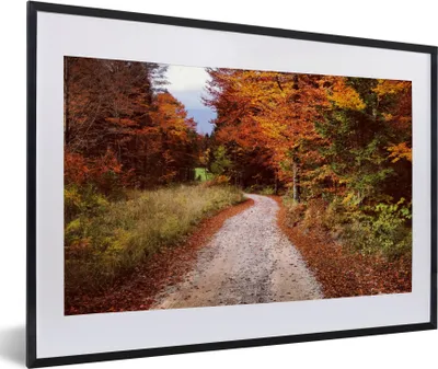 Produktbild von MuchoWow® Gerahmtes Poster Herbst - Herbstblätter - Weg - Wald 60x40 cm - Poster mit Schwarzem Bilderrahmen Wandposter Rahmen Foto Bilder - Schlafzimmer - Plakat in Rahmen - Drucken