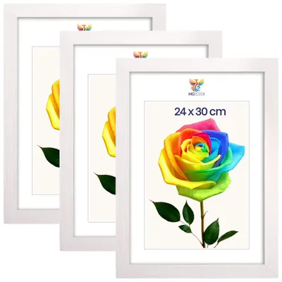 Obrázek produktu pro MG Design, sada 3 kusů rámečků na obrázky, rozměr 24 x 30 cm – fotorámečky s rámem z masivního dřeva v bílé barvě a odolným akrylovým sklem, vhodné k zavěšení i k umístění