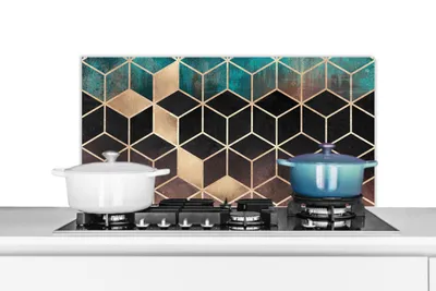 Produktbild von KitchenYeah®  Spritzschutz Küche - Küchenrückwand - Wandschutz für Herd und Spüle - Abstrakt - Würfel - Gold - Muster - Luxus 90x45 - Alu-Dibond (Alternative zum Spritzschutz aus Glas) - Hitzebeständi