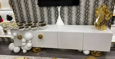 Immagine prodotto di Casa Padrino mobile TV di design bianco / oro 250 x 35 x h. 60 cm - Credenza in legno massiccio a 4 ante - Mobili - Mobili per hotel - Mobili di design