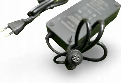 Obrázek produktu pro Yamaha 4-Pin 500Wh Nabíječka Akumulátorů Pro Elektrická Kola 42V 4A