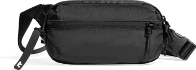 Zdjęcie produktu dla Torba Tomtoc z ochroną RFID Aviator-T33 1,5 l, antykradzieżowa saszetka na ramię crossbody, brązowa