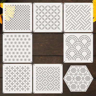 Immagine prodotto di 8 modelli in plastica riutilizzabili per motivi geometrici, dimensioni 12 x 12 cm