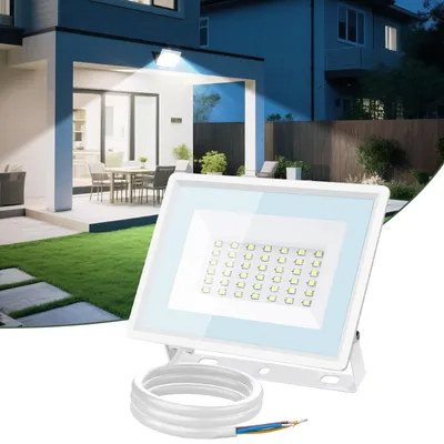 Image de Projecteur LED extérieur Aigostar, 30W, 2510 lumens, éclairage super puissant, projecteur LED étanche IP65, 6500K, lumière blanche froide, idéal pour l'éclairage extérieur de jardins, de cours intérieures, de garages, d'hôtels