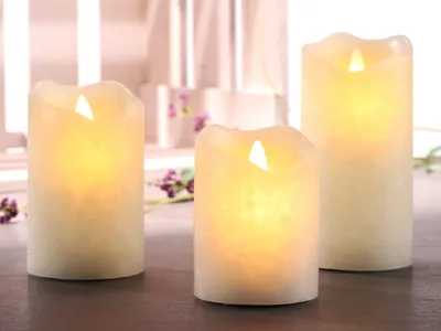 Produktbild von 3er Set Flammenlose LED Kerzen ohne echte Flamme mit Timerfunktion