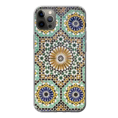 Produktbild von MuchoWow® Handyhülle Schutzhülle Hülle für iPhone 13 Pro Max Eine Nahaufnahme eines marokkanischen Mosaiks Silikon Softcase Handy Hülle - Mobiltelefon