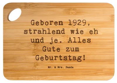 Produktbild von Mr. & Mrs. Panda Hackbrett Spruch 1929 Geburtstag - Transparent - Geschenk, Geburtsjahr, Happy Birthday, Frühstücksbrettchen, Ehrung, Schneidebrett, Geburtstagsfeier