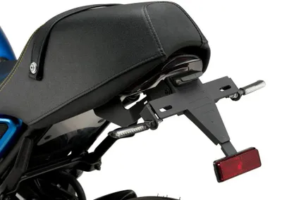 Zdjęcie produktu dla PUIG 21457N Uchwyt tablicy rejestracyjnej  pasujący do YAMAHA XSR900, czarny