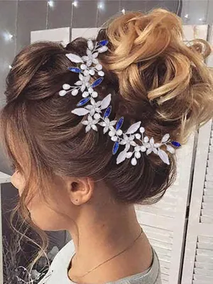 Produktbild von Braut Haaraccessoires mit Blauen Blumen und Kristallen