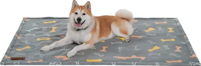 Obrázek produktu pro Příjemná fleecová deka pro psy a kočky - pratelná, univerzální, 88x66cm | PillowPrim