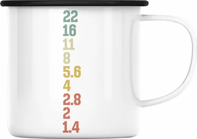 Produktbild von Trendation - Fotograf Emaille Tasse Zubehör Fotografie Geschenk Fotografieren Emaille Emaille Tasse Geschenkideen Lustige Grafik Insider (Schwarz)