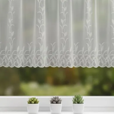 Produktbild von Jacquard Blumenfensterstore "Ranke" weiß - Fertigstore von Albani: 175x300cm / Weiß Größe (HxB): 175x300cm Farbe: Weiß