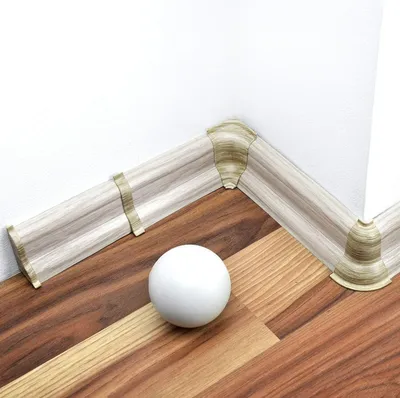 Produktbild von DQ-PP Sockelleiste 200cm PVC + Dübel Fussleiste Fußleisten Leiste  Höhe: 52mm , Farbe: Eiche weiß