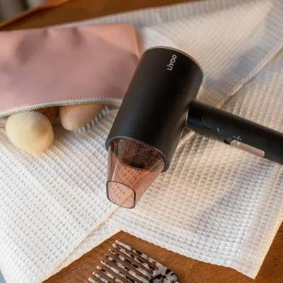 Image de Sèche-cheveux 1600w ionique noir/rose - Livoo - DOS173 -