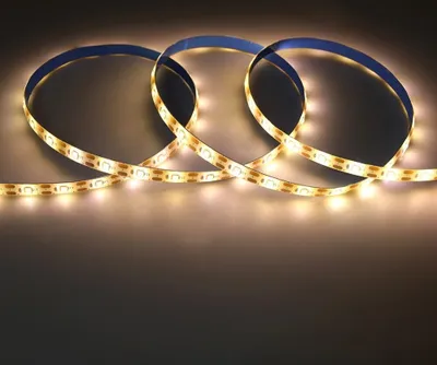 Produktbild von 2m LED Strip warm weiss An-/Ausschalter 5V USB