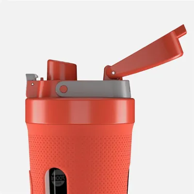 Produktbild von Oyeet Shaker aus Tritan für Sport und Fitness, 700 ml, rot, BPA-frei, mit Mischfeder