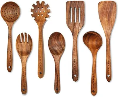 Image de 7 cuillères en teck pour la cuisine - Des ustensiles en bois pour la cuisine