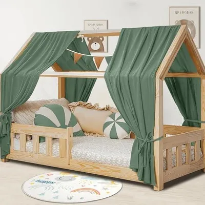 Produktbild von Deko-Set für Hausbett mit Himmel, Musselin-Betthimmel - 2 Betthimmel & 1 Wimpelkette, Dekoration für Jungen und Mädchen im Kinderzimmer, Baldachin für Kinderzimmer I 67 x 270 cm Dunkelgrün
