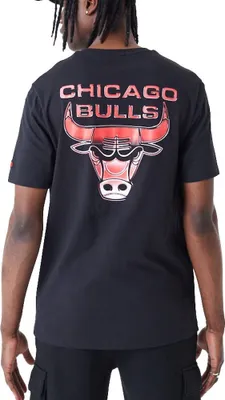 Zdjęcie produktu dla New Era T-Shirt NBA Holographic Chicago Bulls czarny M