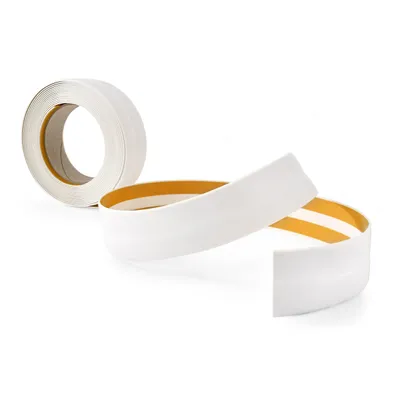Obrázok produktu pre QUEST Mäkká samolepiaca lišta, obloženie stien kuchyne a kúpeľne, tesniaca páska z PVC, flexibilná uhlová lišta, biela, 30x30mm, 15m