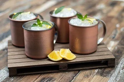 Produktbild von Edelstahlbecher-Set, 450ml, Kupfer, 4er-Pack, Geschenkbox
