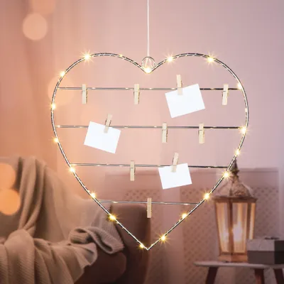 Produktbild von LED Herz 20 warmweiße LEDs mit Holzklammern silber batteriebetrieben