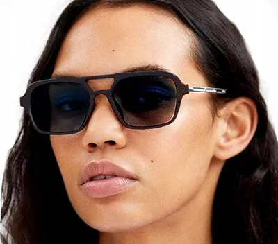 Produktbild von Sonnenbrille - quadratische Sonnenbrille - Stil - modebewusste Damen - Schutz - UV400 Kat.3 Filter - Komfort - langlebiger Kunststoff - perfekter Begl