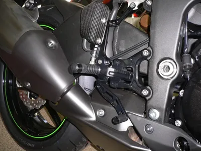 Produktbild von GILLES VCR38GT Einstellbare Fußrastenanlage Schwarz passend für Kawasaki Ninja ZX-6R
