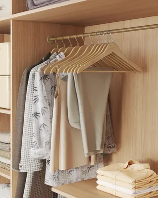 Produktbild von SONGMICS Kleiderbügel Holz, 30er Set, Holzbügel schlank, Bügel, platzsparend, Hosenbügel, 360° drehbarer Haken, Birkenholz, für Träger und Jacken