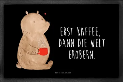 Produktbild von Mr. & Mrs. Panda fußmatte Bär Kaffee 40 x 60 cm - Schwarz - Geschenk, Teddy, Gummimatte, Türvorleger, Coffee, Bären, Guten Morgen, Motivation, Schmutzfangmatte