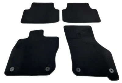 Productafbeelding van VW Golf 8 Variant, E-TSI, vloermatten, 8 stuks, zwart, velours, R-Line, hybride
